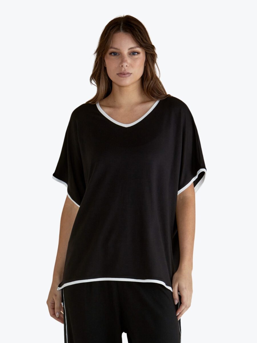 Betty Basics Clara Tee Black V Neck